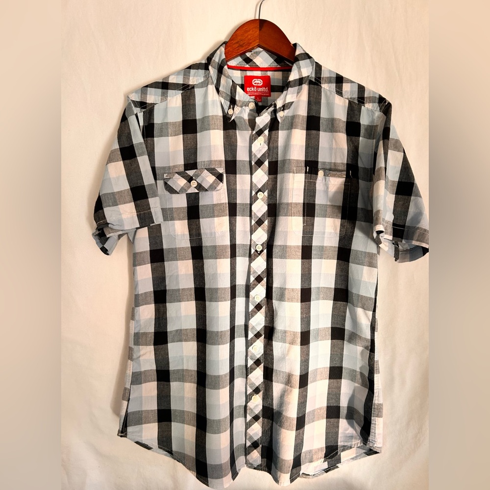 Ecko Unltd Men’s Size L Blue/Black/White Short Sleeve Plaid Button Up Shirt